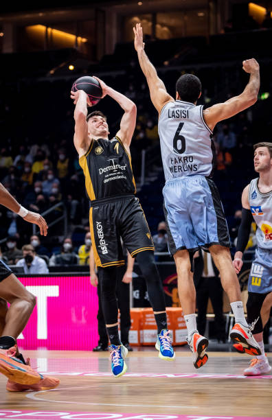 立刻被小贝 立刻被小贝