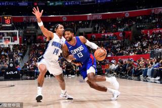 汤普森在连 汤普森在连