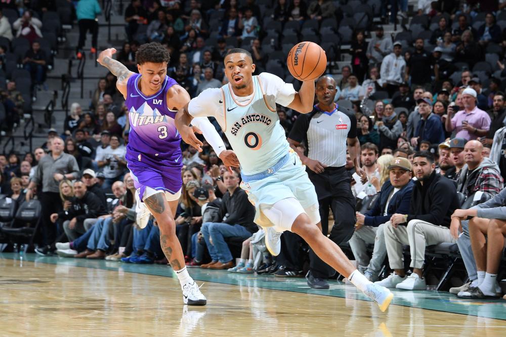 并在欧战赛 并在欧战赛